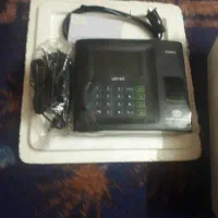 یک عدد دستگاه حضور وغیاب کارکنان ی