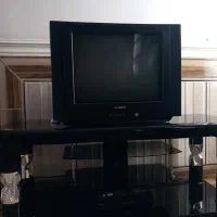 فروش مبل راحتی وتلویزیون