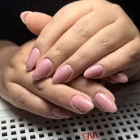 کاشت اولیه ناخن|خدمات آرایشگری و زیبایی|شیراز, شهرک یاس طلاییه|دیوار