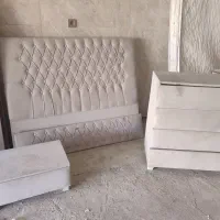 تخت یک ونیم نفره وتشک خوب وکمد 4کشولمسه کوبی