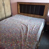 تخت دونفره و میز آیینه
