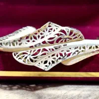 دستبند طلا با وزن کم و نمادار