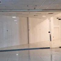 مغازه فروشی فقط ۳.۳۰۰