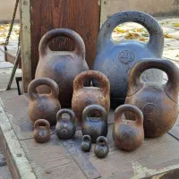 باسکول روسی با سنگ|کلکسیون اشیاء عتیقه|مشهد, وکیلآباد|دیوار