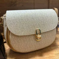 کیف|کیف، کفش، کمربند|گرمسار, |دیوار