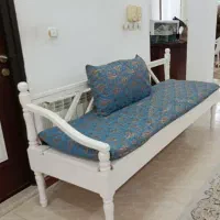 ۶عدد نیمکت چوبی ۳ نفره