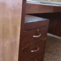 میز مناسب مغازه و دفتر کار