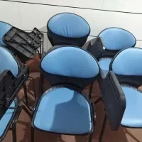 صندلی دانشجویی