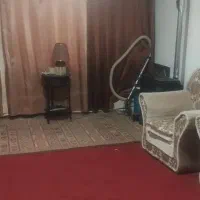 موکت قرمز تمیز تمیز 4 متر در 5متر