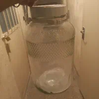 بانکه شیشه ای