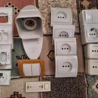 کلید و پریز وتلفن و لامپ