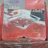 قوری و استکان و پیش دستی