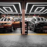 استخدام صافکار و نقاش نیمه ماهر