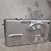 دو عدد دوربین عکاسی در حد نو