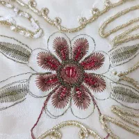 روتختی گلدوزی شده