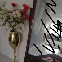 گلدان و ( گل های خارجی)