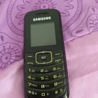 گوشی سامسونگ  ساده درحد نو
