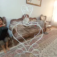 استند گل|گل و گیاه طبیعی|نجف‌آباد, یزدانشهر|دیوار