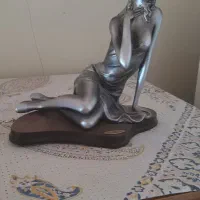 مجسمه دختر|مجسمه، تندیس، ماکت|قم, دورشهر|دیوار