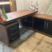 فروش میز مدیریت مدرن و مینیمال و تابلو چرخ دار|مبلمان اداری|فریدون‌کنار, |دیوار