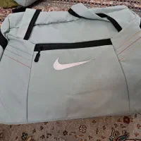 ساک ورزشی و کیف رودوشی
