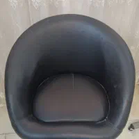 صندلی ارایشی و رنگ مو بسیار نو و شیک