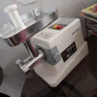 چرخ گوشت نانیوا