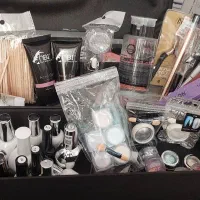 وسایل کاشت ناخن|آرایشگاه و سالن‌های زیبایی|صدرا-فارس, فاز ۲|دیوار