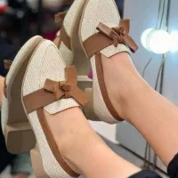 کفش|کیف، کفش، کمربند|قیدار, |دیوار