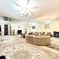 ساختمان ویلایی ۲۲ بهمن بر خیابان گلشن