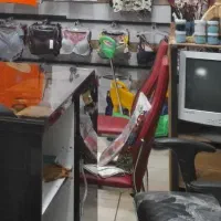 صندلی و میز