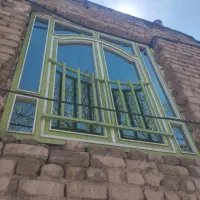 درب و پنجره آهنی