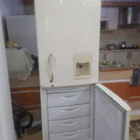 یخچال فریزر کاملا سالم دو درب