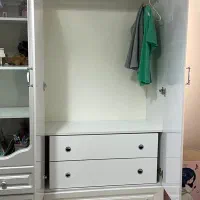 تخت و تشک و کمد