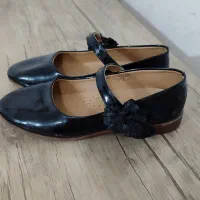 کفش دخترانه سایز ۳۴وسایز ۳۱