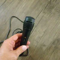 میکروفن حرفه ایی سیم دار مناسب مداحی و خوانندگی