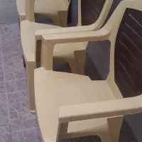 سه تا صندلی نو