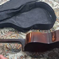 گیتار کلاسیک نو بدون کارکرد|گیتار، بیس، امپلیفایر|صحنه, |دیوار