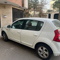 رنو ساندرو مدل ۹۵ اتومات|خودرو سواری و وانت|مشهد, رضاشهر|دیوار