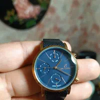 ساعت سه موتوره بلیزر