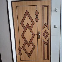 چهار عدد درب چوبی