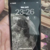 آیفون SE