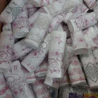 طاقه وسفره یکبار مصرف