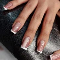 کاشت ناخن پلی ژل ژلیش لمینت ناخن|خدمات آرایشگری و زیبایی|مشهد, مقدم|دیوار