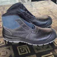 کفش کار بهشتیان سایز ۴۲ و کفش کار لوتوس و پاتن 43|کیف، کفش، کمربند|فلاورجان, |دیوار