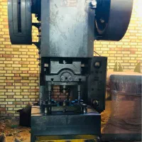 پرس ۴۰ تن خاور پرس