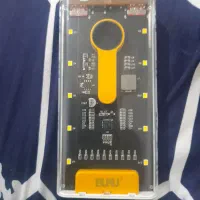 پاوربانک buku