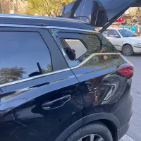 دنیای شیشه اتومبیل ایرانی و خارجی ب‌قیمت کارخانه