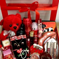 باکس هدیه خاص شب یلدا و ولنتاین و تولد ۵۰۰ به بالا|صنایع دستی و سایر لوازم تزئینی|شیراز, میانرود|دیوار