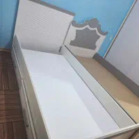 دو عدد تخت نوجوان هر تخت دارای تو کشو